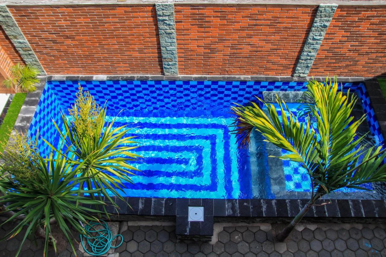 D'Tegal House Hotel Nusa Lembongan  Exterior photo